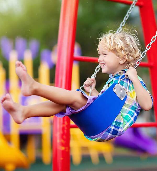 Trampoline, slide, swing - the best outdoor games for children